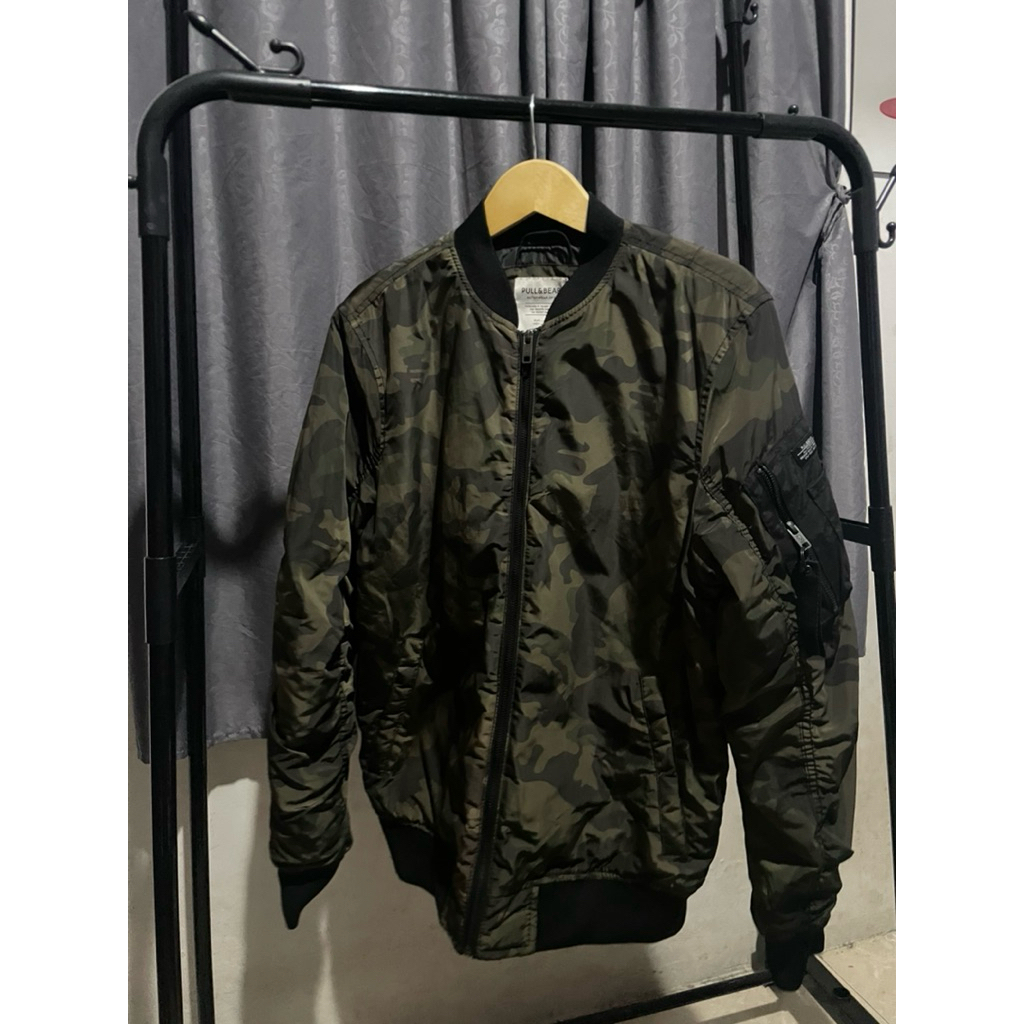 BOMBER JACKET PULL & BEAR CAMO