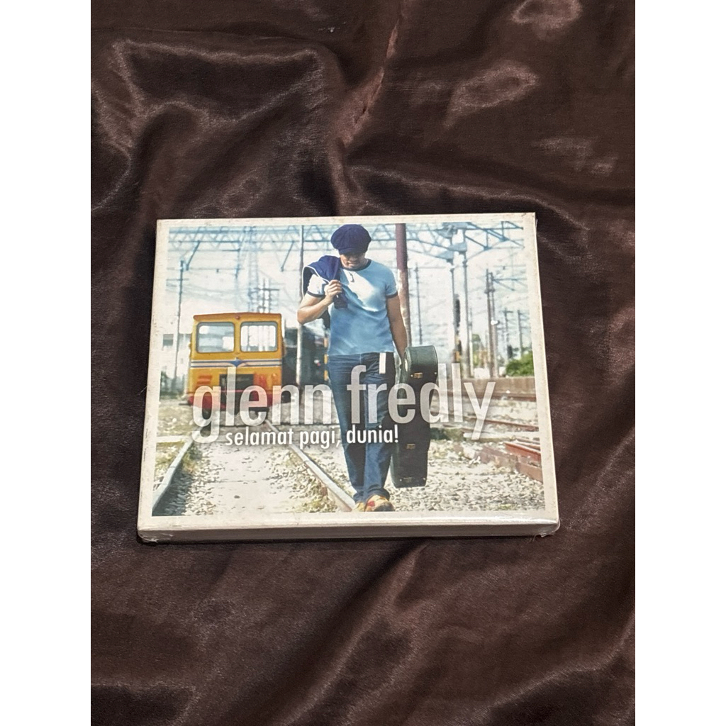 CD VCD ALBUM GLENN FREDLY - SELAMAT PAGI DUNIA ORIGINAL