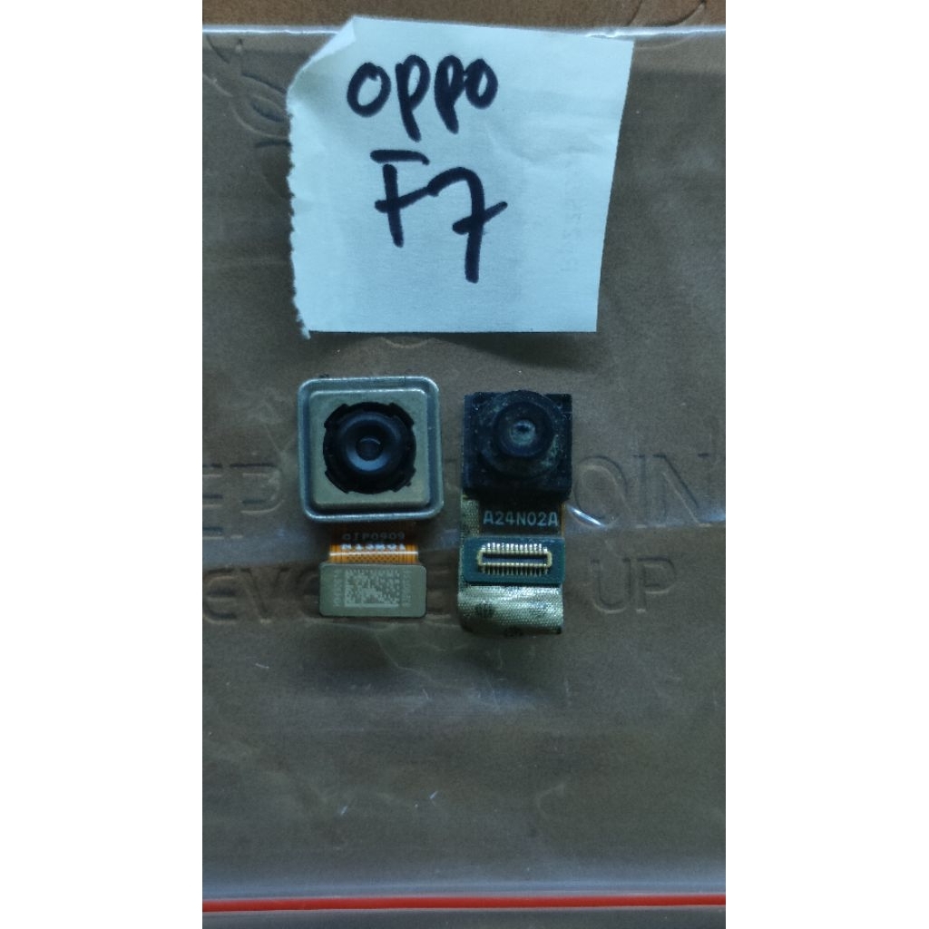 kamera depan belakang Oppo f7