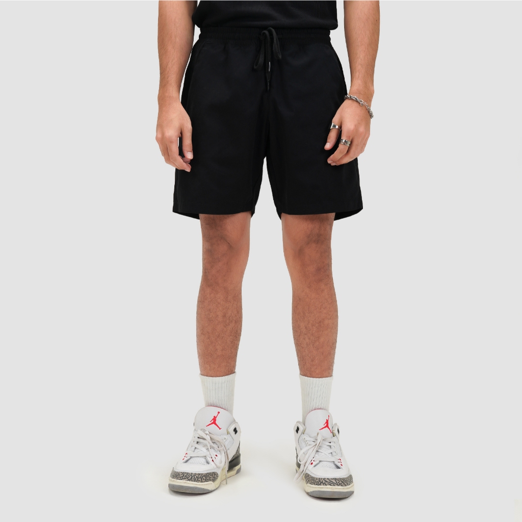 CELCIUS Celana Chinos Pendek L03000722C Hitam