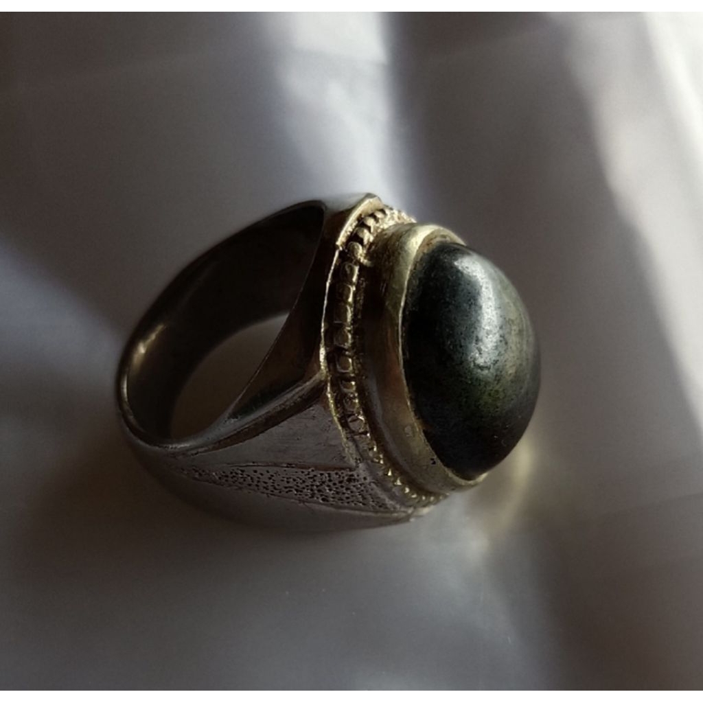 Batu Badar Besi Kursani Asli