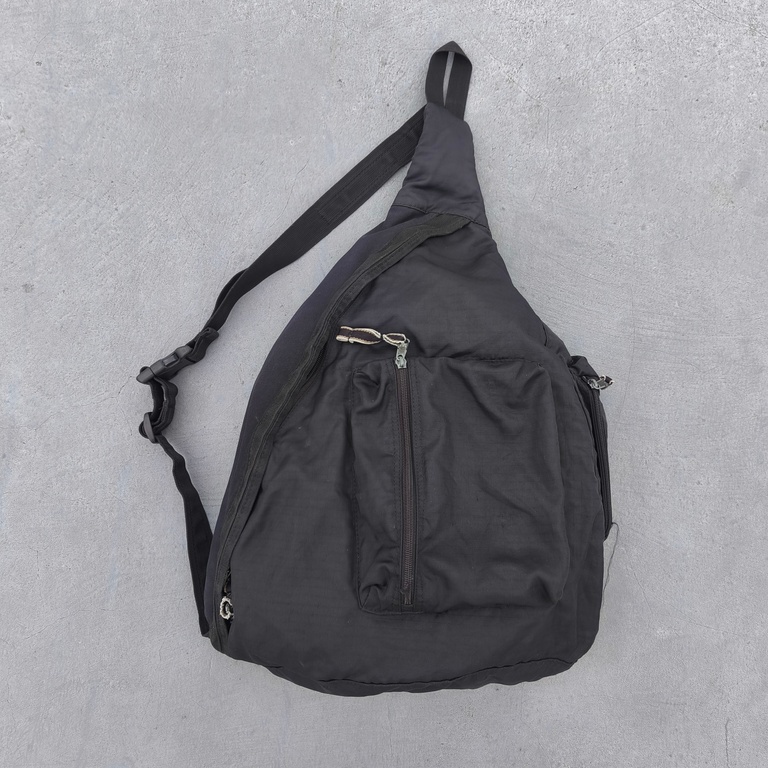 Tas Selempang Tas Crossbody Bag Tas Ransel Tas Second Tas Vintage Tas Murah Tas GAP GAP Second GAP V