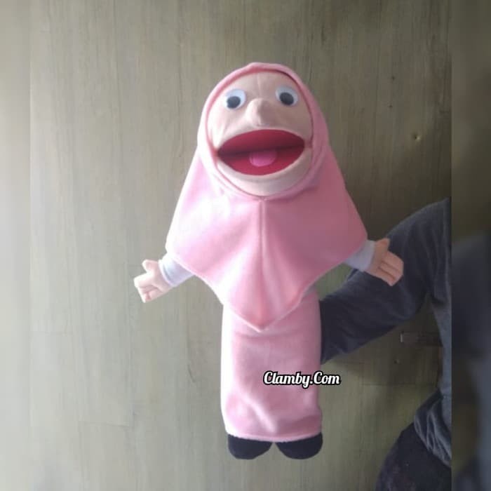 Boneka Dongeng Religi Santri  Cewek / Boneka Muppet Ukuran Besar 75cm
