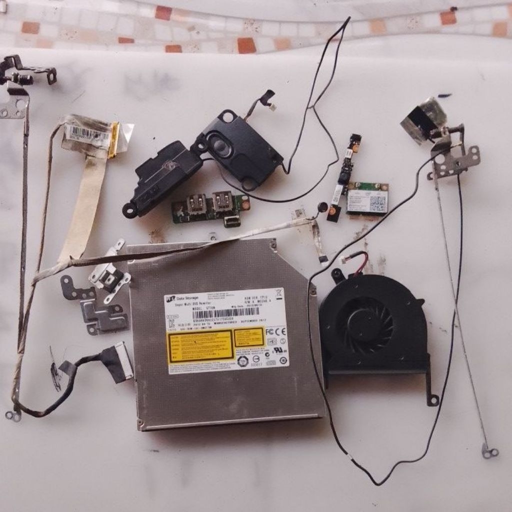 Part Laptop Acer Aspire E1-471 DVD, Fan Frosesor Webcam, Fleksibel LCD, Engsel, Wifi Card, Board USB