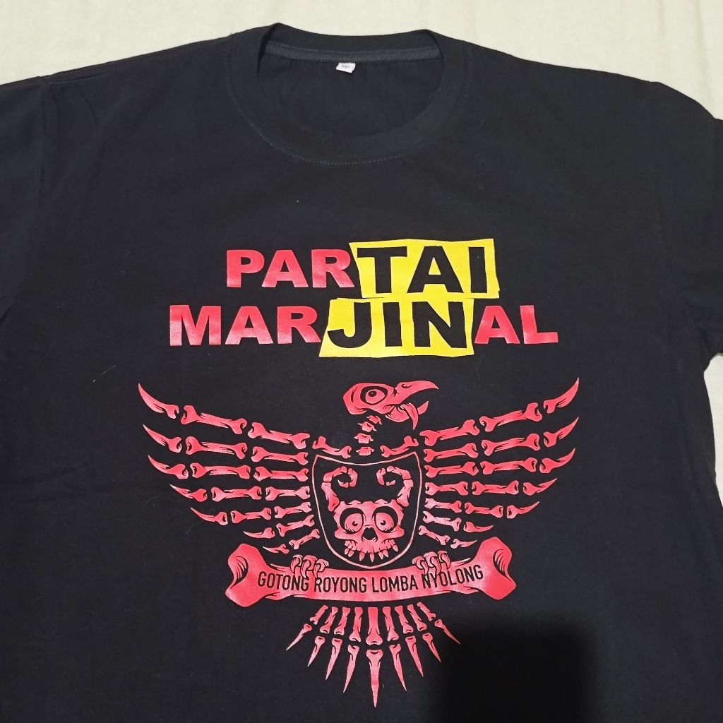 kaos original band punk MARJINAL parTAI marJINal, size fit L