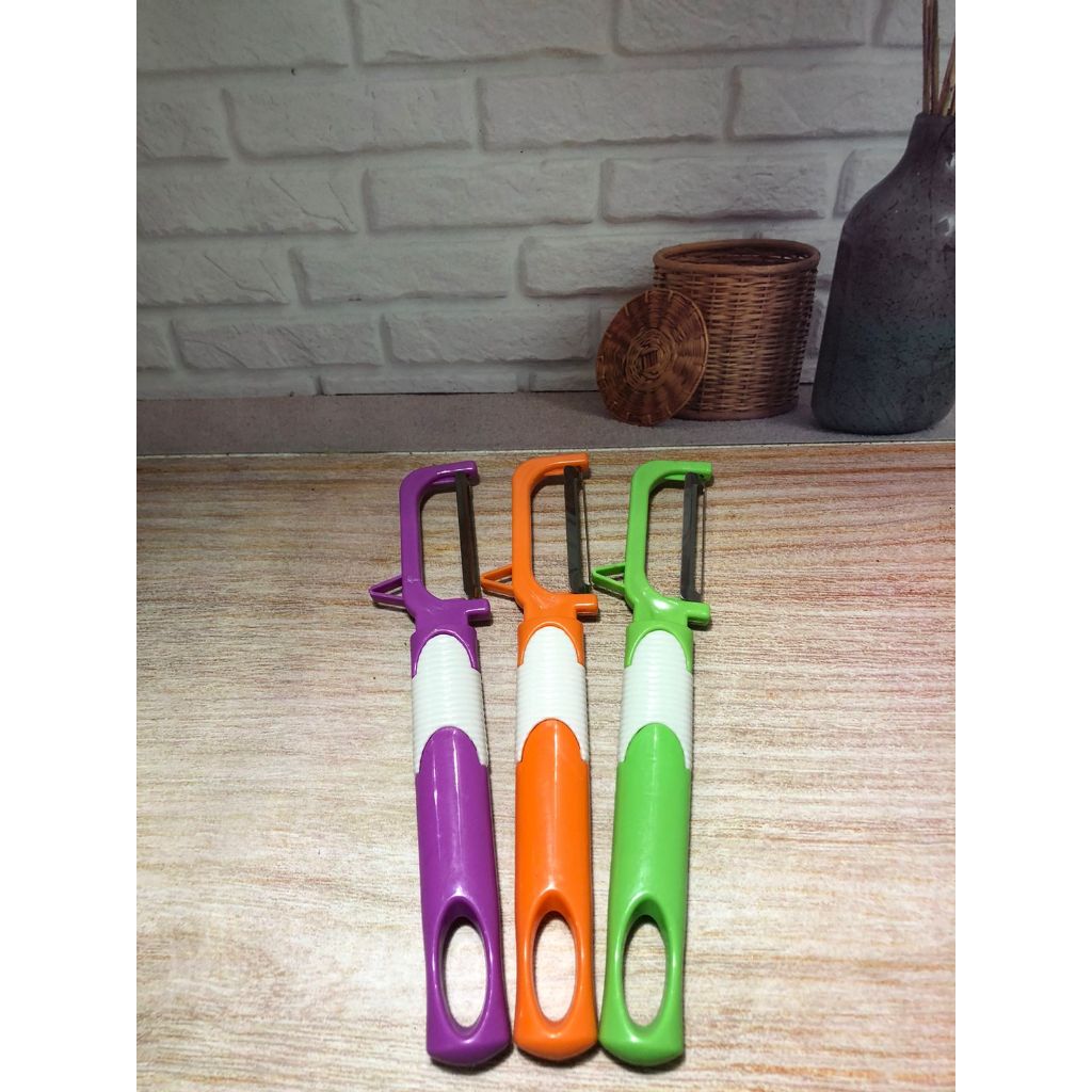 Peeler Stainless Steel Pengupas Buah Kentang Wortel Pisau Kupas Serbaguna Tajam