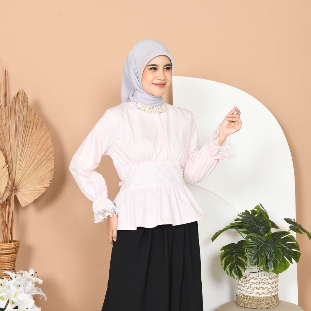 10 Nabilabyaaa Binar Blouse Atasan Renda Bunga Wanita