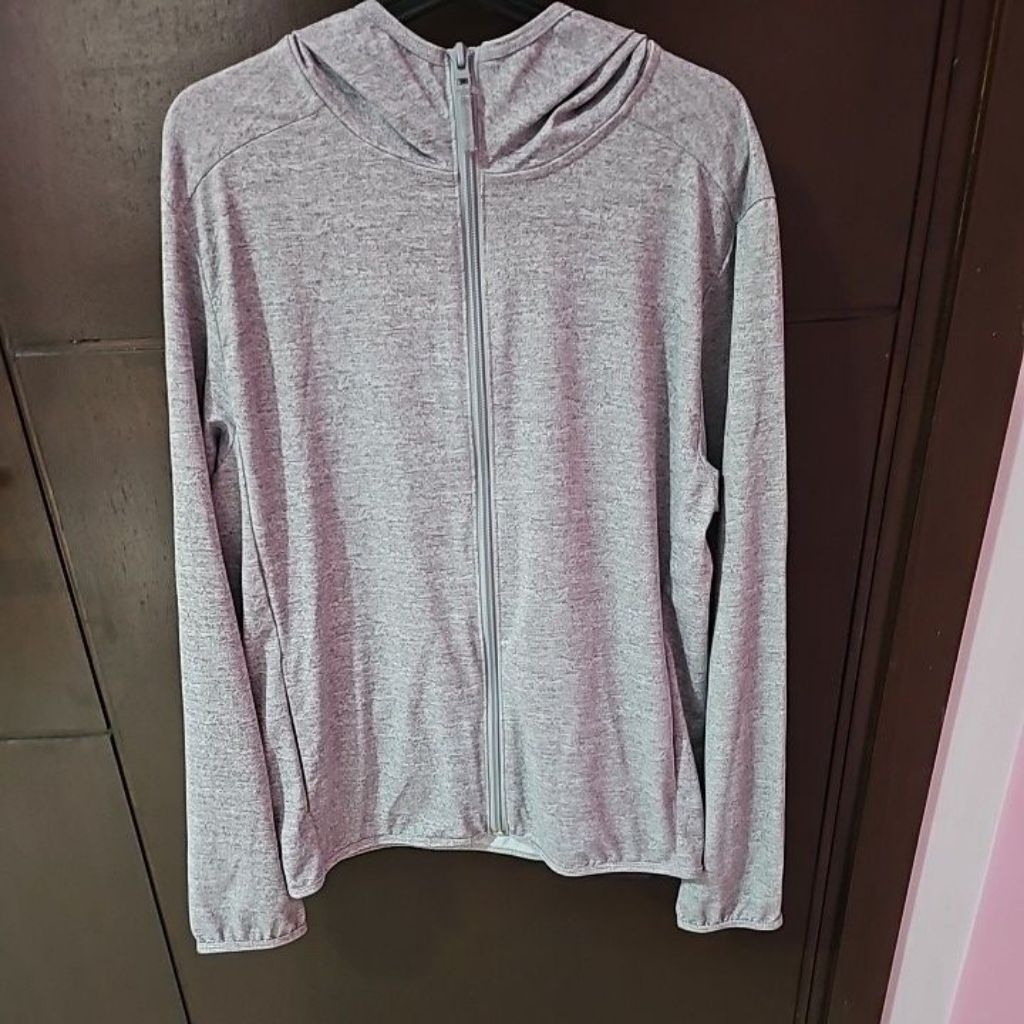 PL-UNIQLO-Airsm Jaket Hoodie anak uk.150