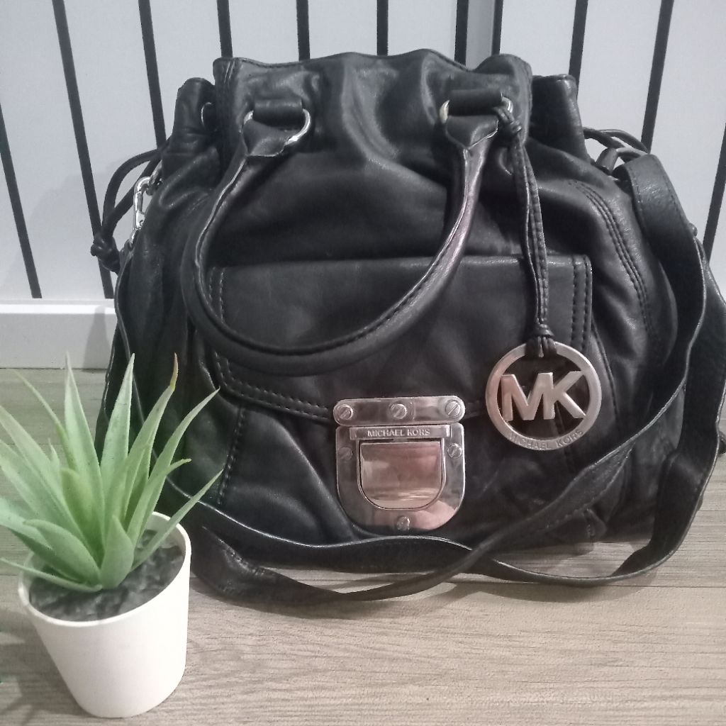 Tas PL sling MK serut kulas gemoy, lengkap mainan