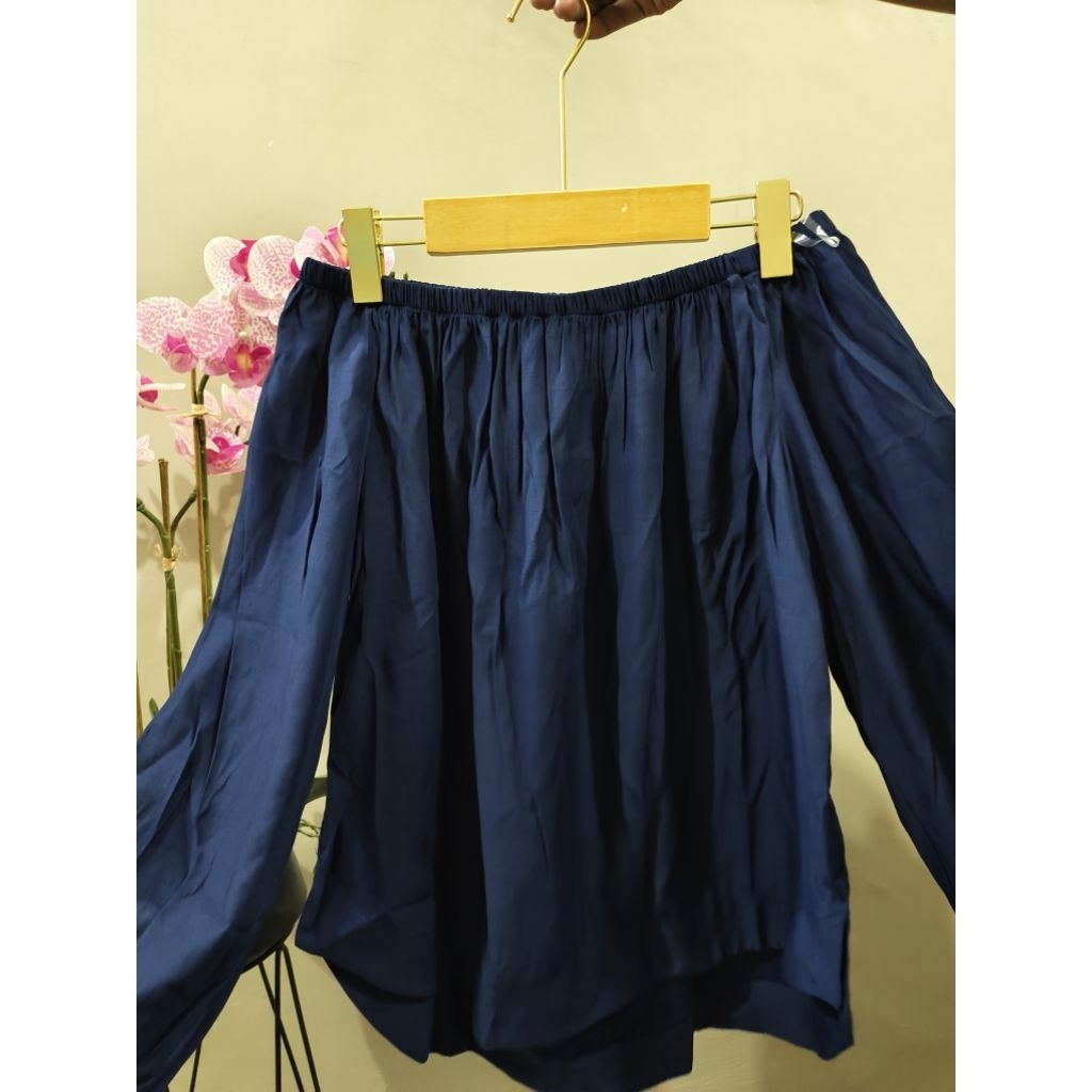 executive long sleeve off shoulder blouse