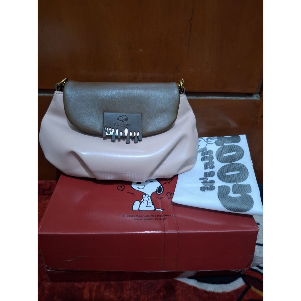 PRELOVED TAS SLING SNOOPY ORIGINAL