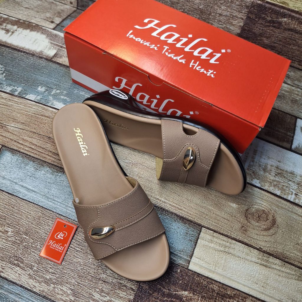 Sendal wanita hailai kekinian