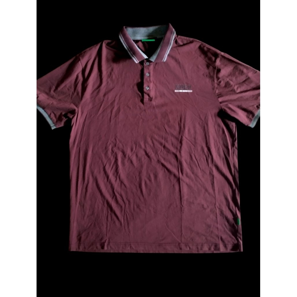 Kaos kerah Hugo Selection