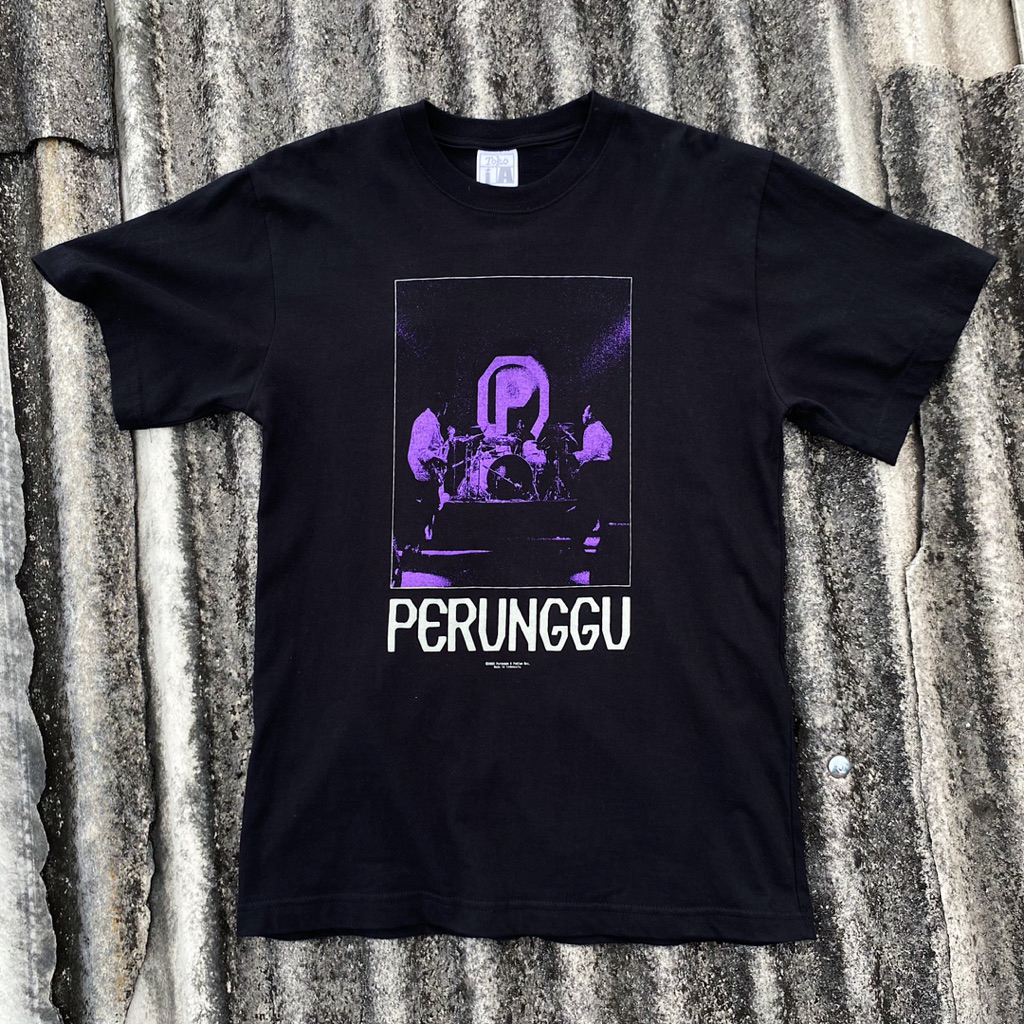 Tshirt Perunggu - Pertunjukan Dalam Dinamika Showcase
