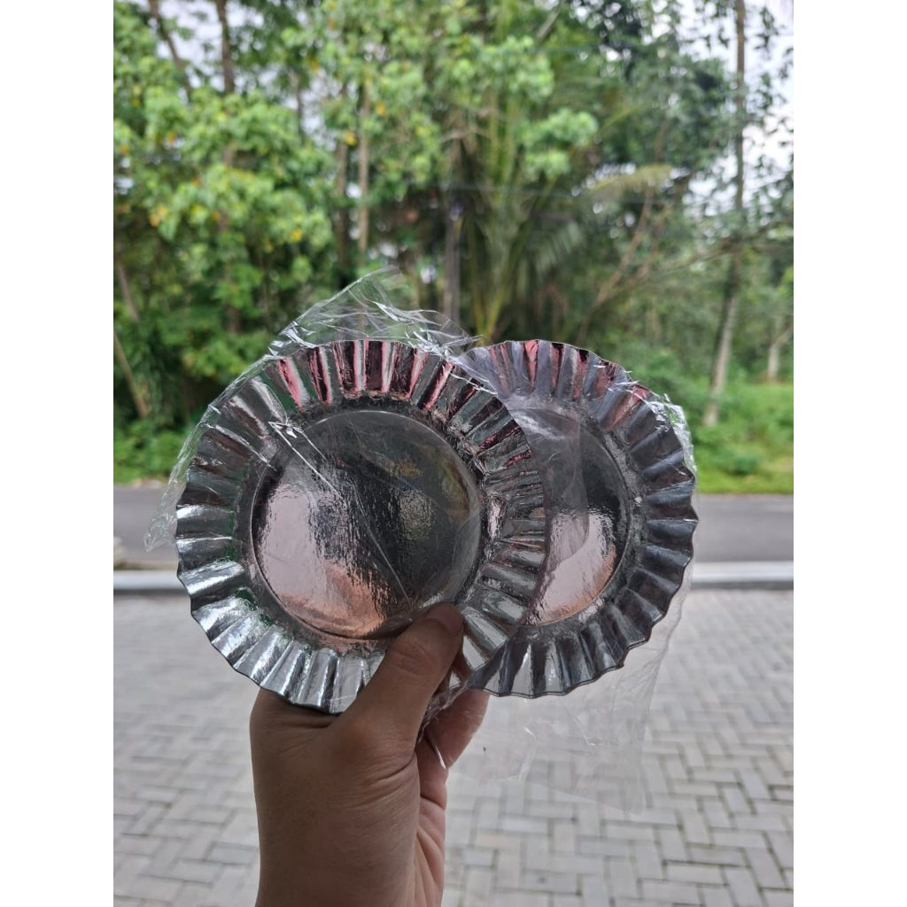 Lepek kertas bulat / piring kue ulang tahun bulat