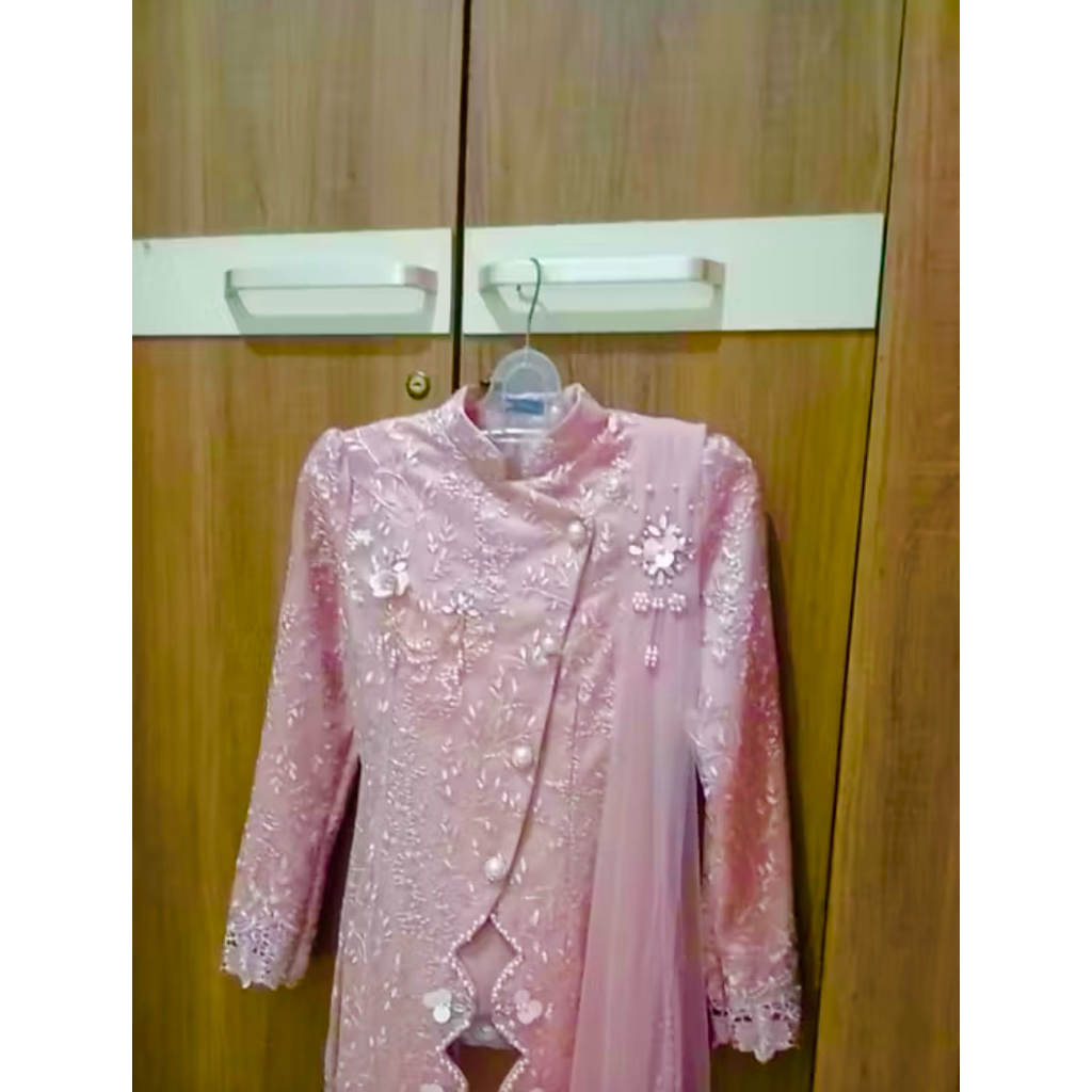 Selendang Kebaya Tile Payet Pink by Floo Fashion 150cm