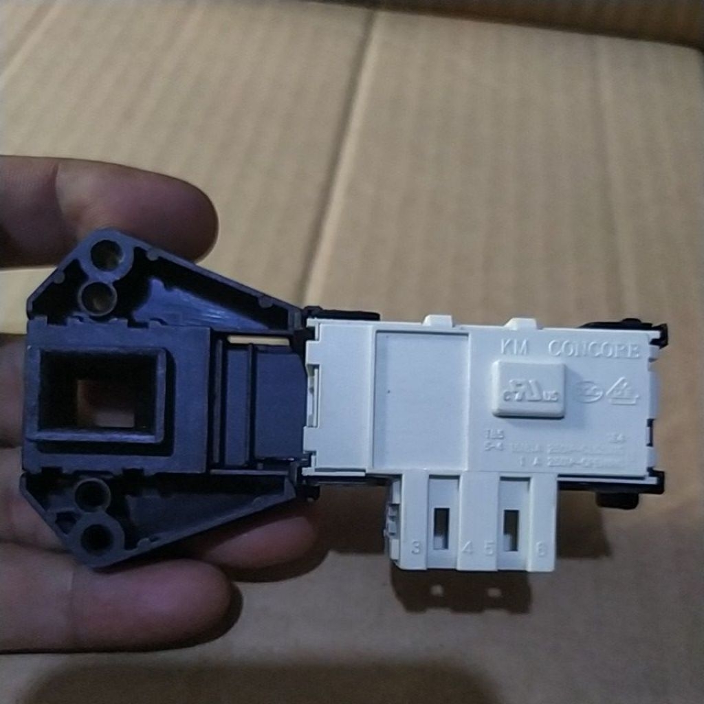 Door lock mesin cuci samsung front loading A