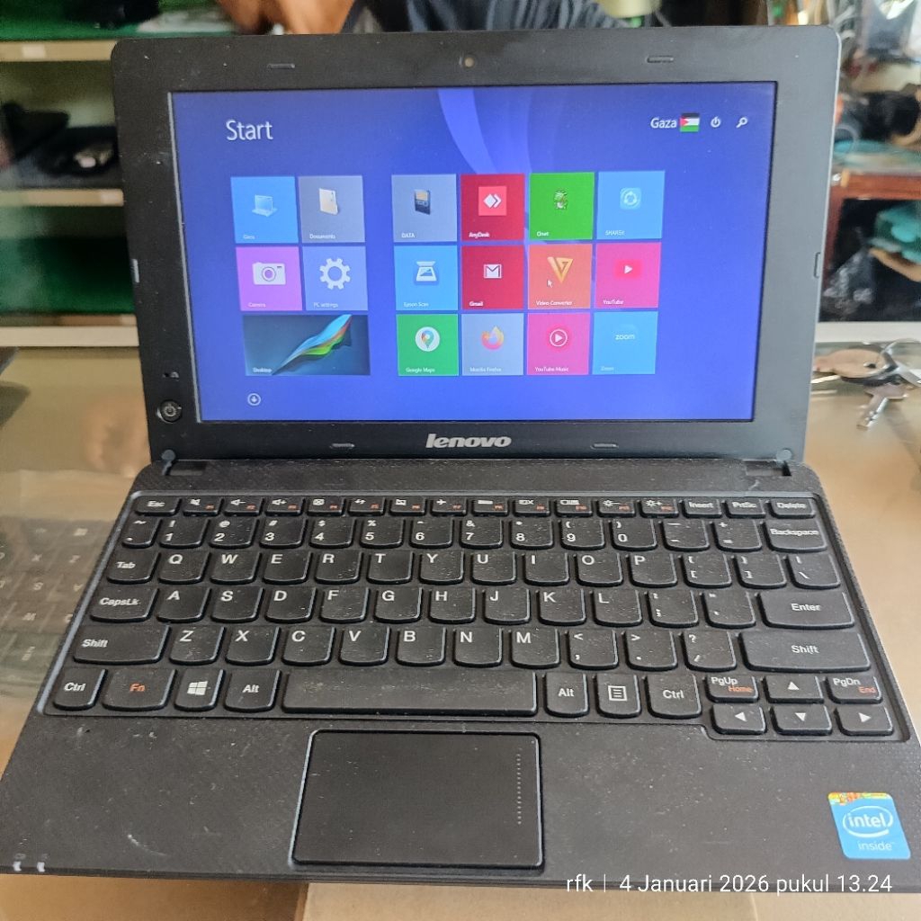 Netbook Lenovo E10-30