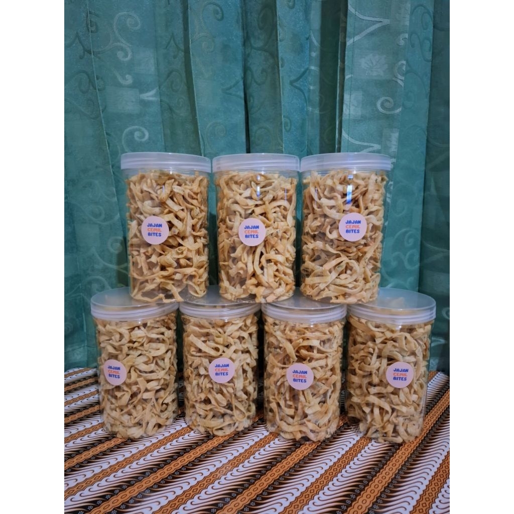KERIPIK BAWANG / KUE BAWANG PADANG HOMEMADE ASLI