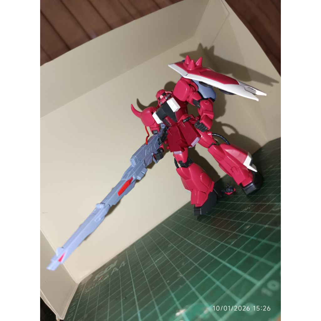 HG SEED GUNDAM ZAKU LUNAMARIA BANDAI