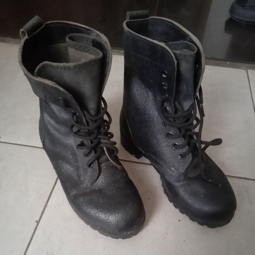 sepatu tni Bekas pakai UK. 42