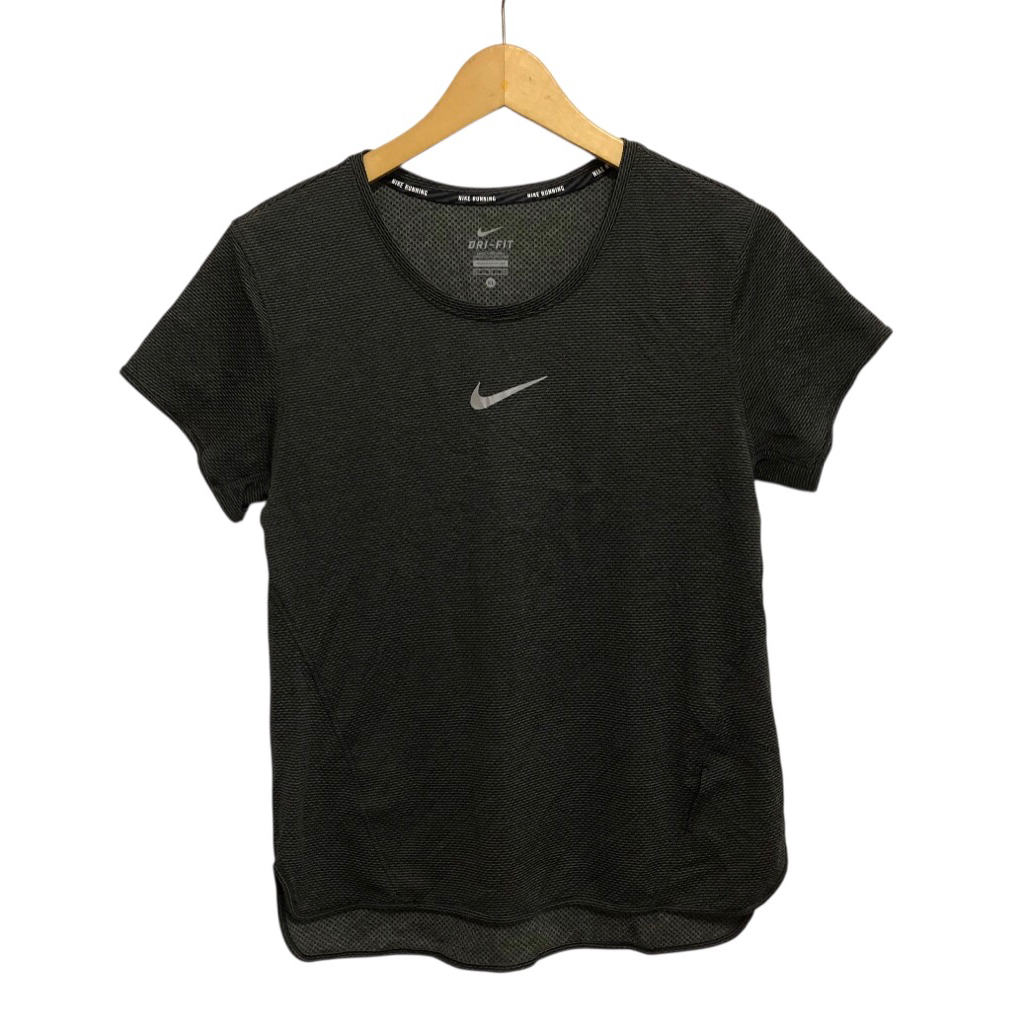 Nike running tee / jersey nike center logo / jersey nike running