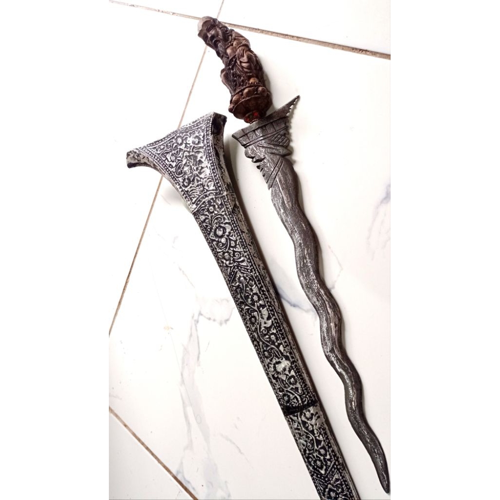 keris dapur semar gagang kayu sawo