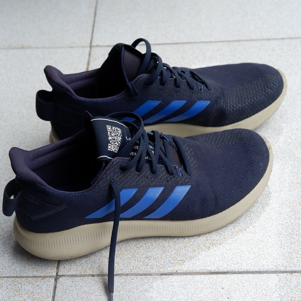 Sepatu Adidas Second size 42 2/3