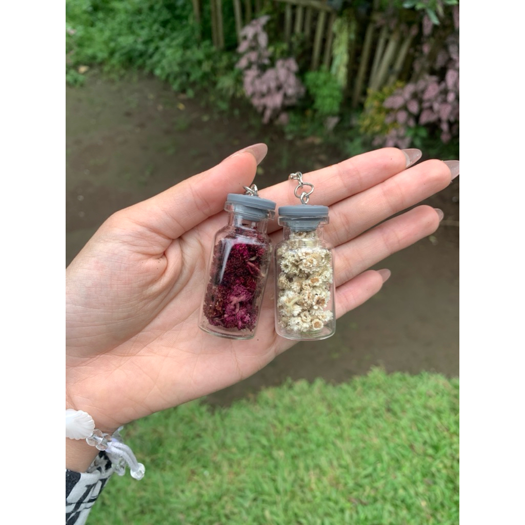 gantungan kunci bunga edelwes gantungan kunci RS keychain edelweis tutup karet / gantungan kunci bun