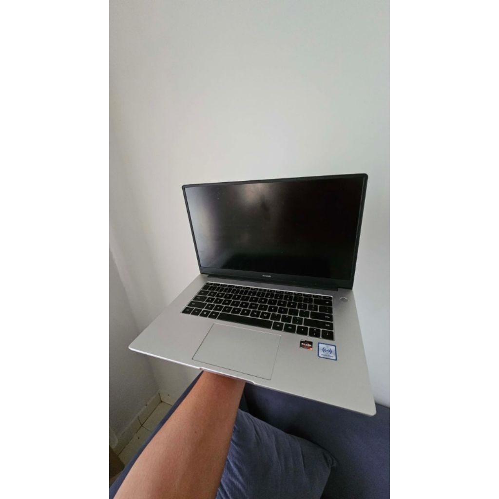 Huawei Matebook D15 Ryzen 5