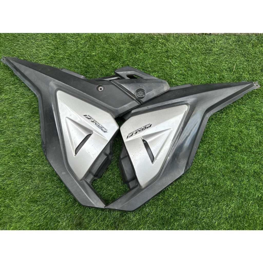 Cover Samping Tutup Aki New Megapro Monoshock Injeksi Ori Copotan