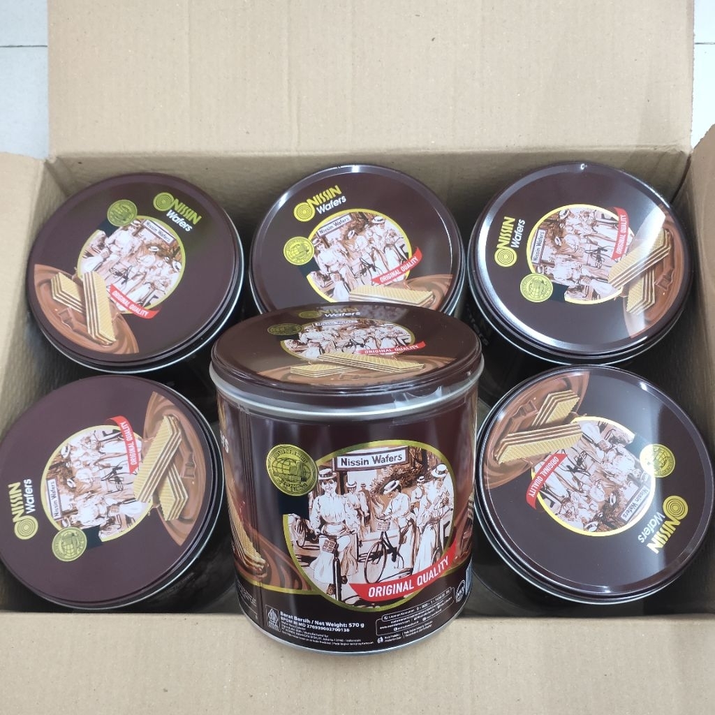 Nissin Wafer Kaleng 570 gr 1 Karton isi 6