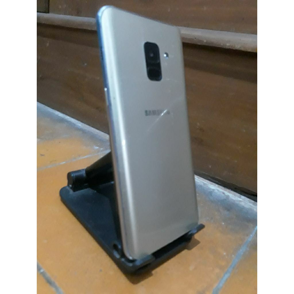 Samsung A8 2018 (4/32GB) Minus Layar Shadow