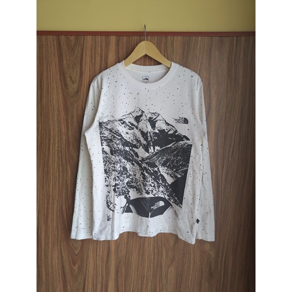 Baju Kaos Lengan Panjang Gambar Gunung Bukan Uniqlo Second