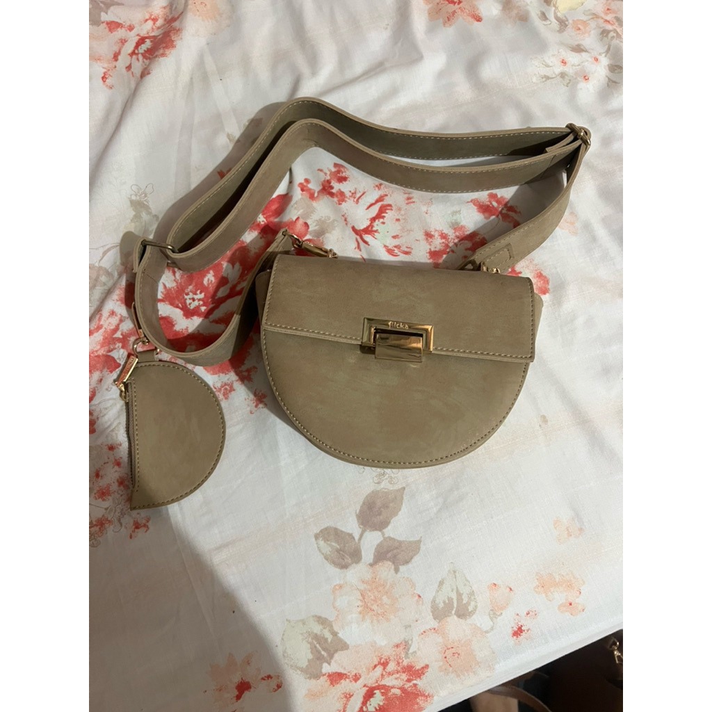 (PRELOVED) Flicka Sling Bag