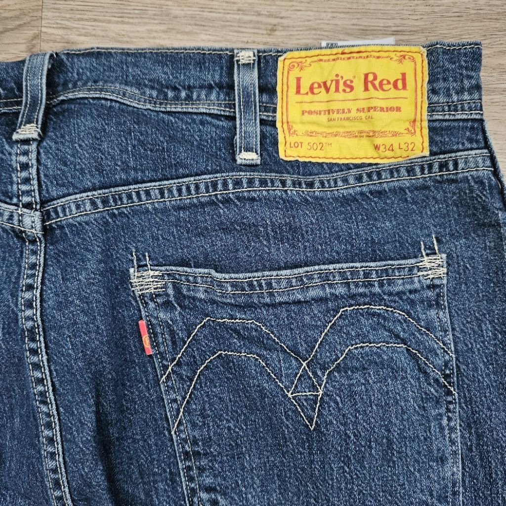 Levis Red 502 Taper 34x32