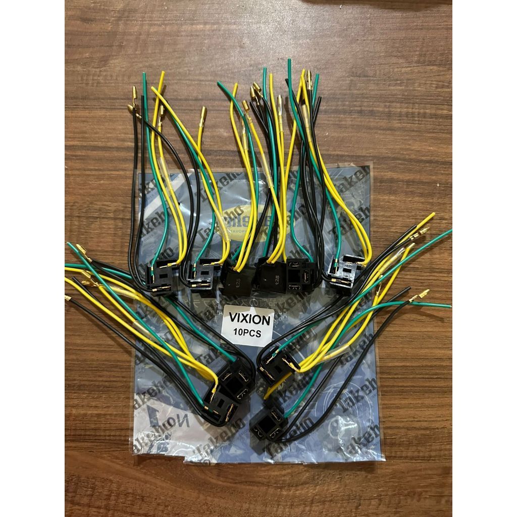 ( TAKEHO ) ( 10 PCS ) Fitting Lampu Depan Vixion Motor