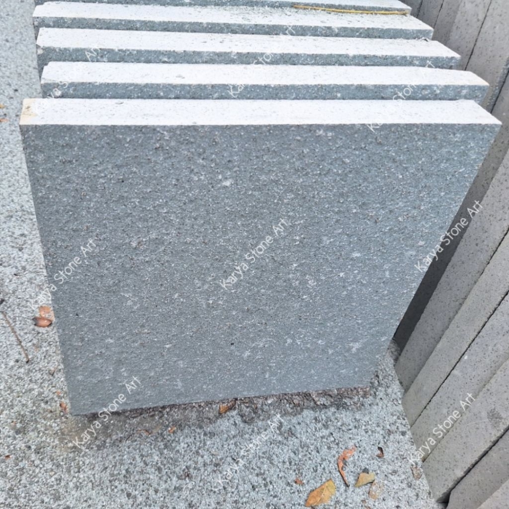 Batu Andesit 30x30 Bakar | Batu Andesit Bakar 3cm | Andesit Bakar Tulungagung | Andesit Abu Bakar | 