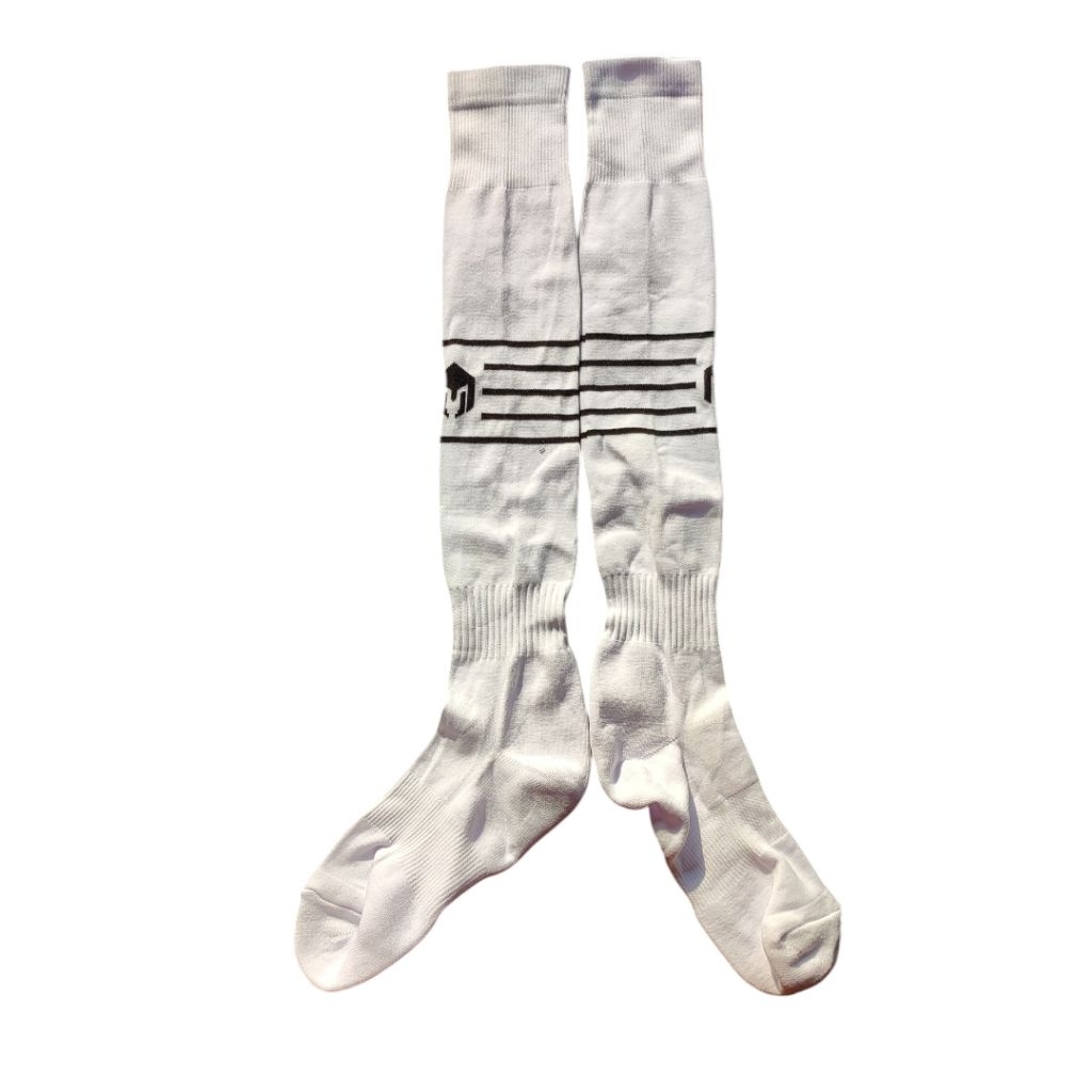 Kaos Kaki Olahraga Sepakbola Futsal Panjang Mills ORIGINAL | MILLS