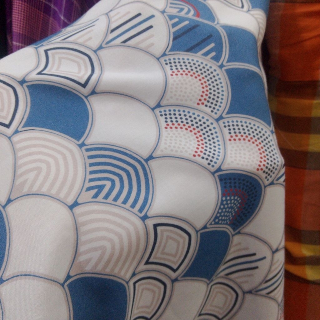 Kain Katun Rayon Motif Sisik / Bahan Dress Baju Pesta Mewah Aj