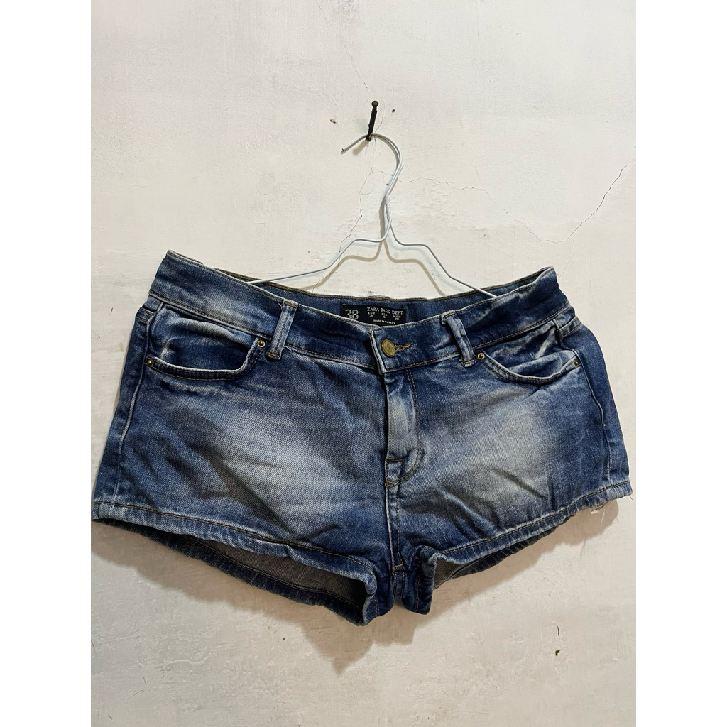 celana pendek zara
