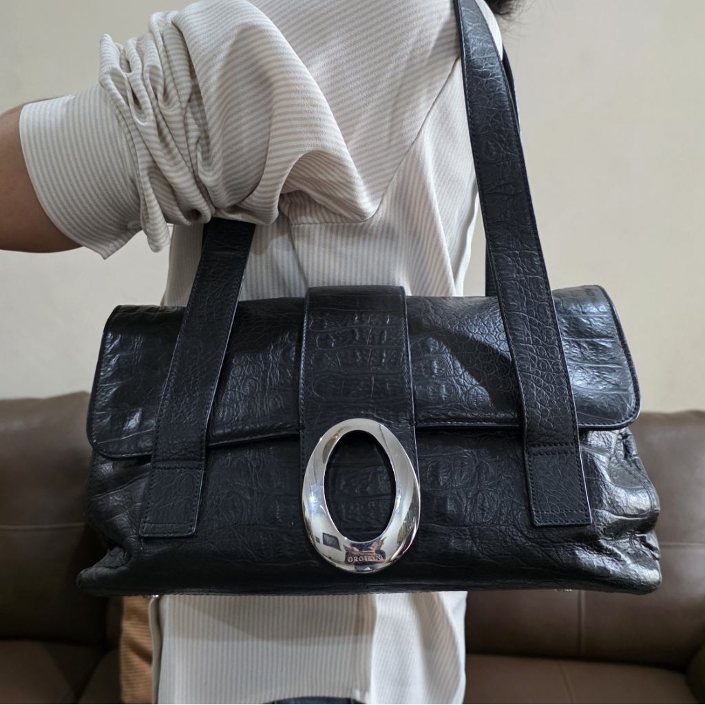 Tas Oroton Hitam Pre-loved/Second