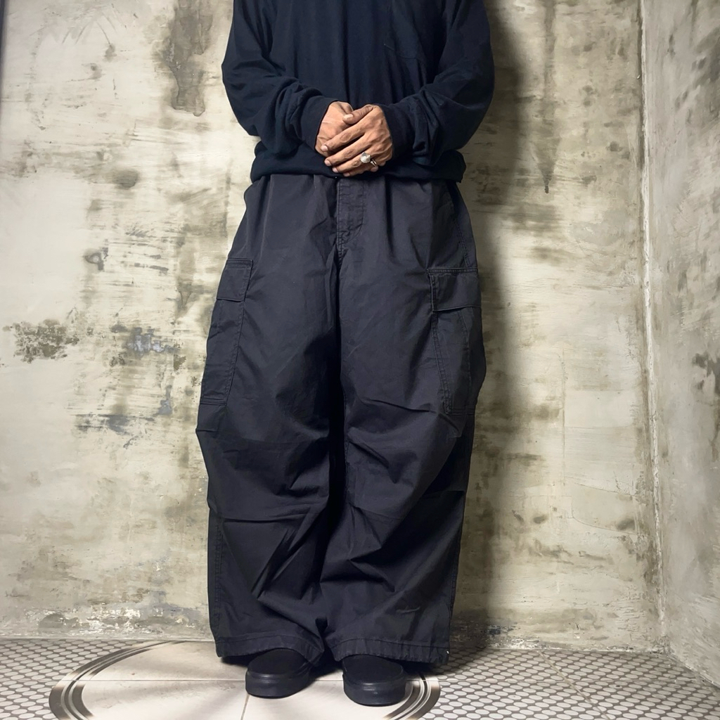 GU - SUPER WIDE CARGO PANTS BLACK