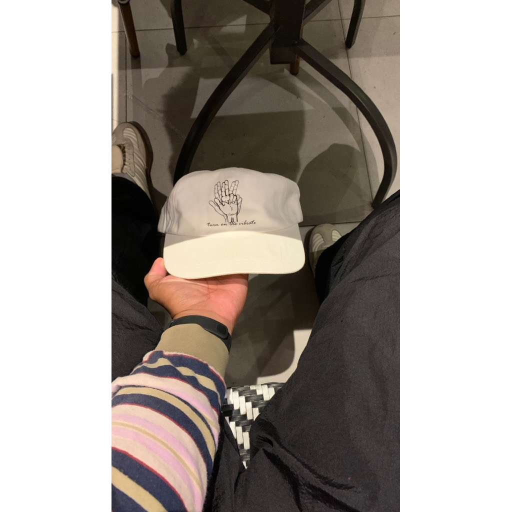 TOPI VIBRATE WHITE SETELAN ADJUSTABLE