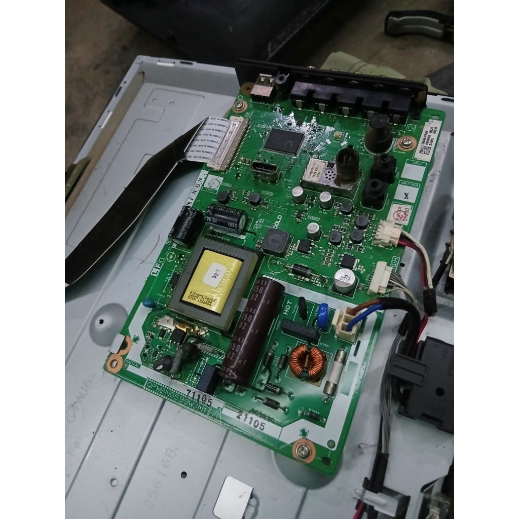 mesin/modul tv Sharp 24inch LC24LE170i