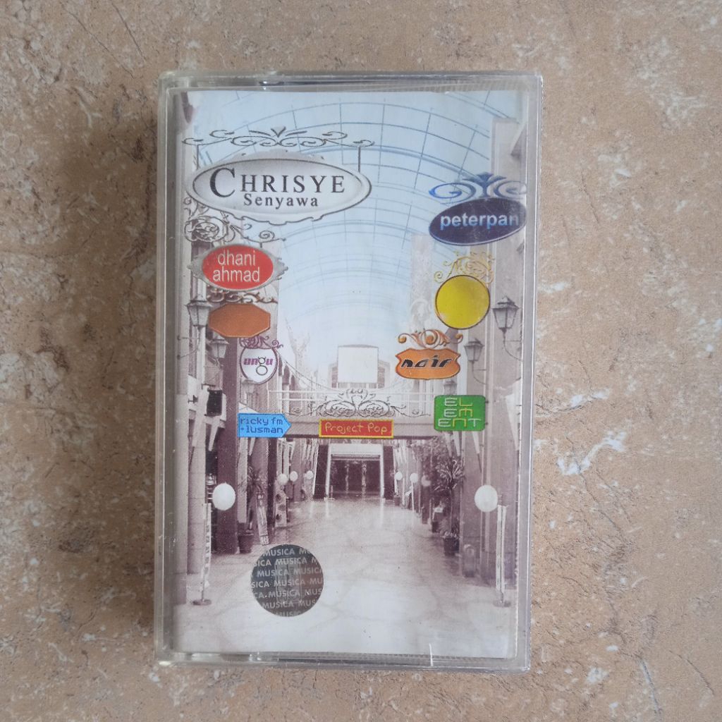 Kaset Pita Chrisye "Senyawa"