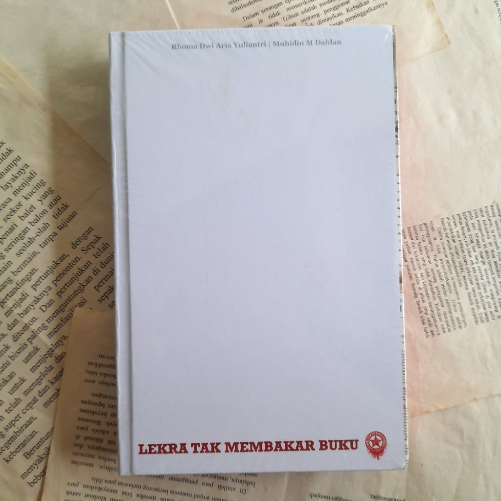 Lekra Tak Membakar Buku (langka)