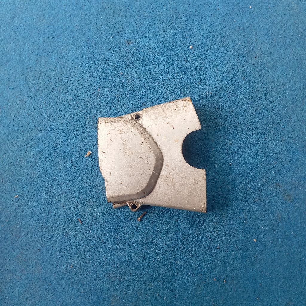 cover tutup gear depan Honda Astrea grand original secondcover tutup gear depan Honda Astrea grand o