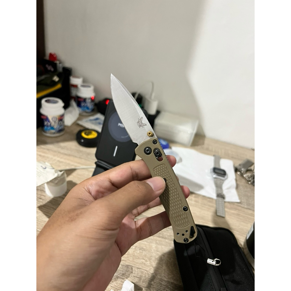 Benchmade Bugout Dark Olive Grivory S30V Original | Preloved Murah