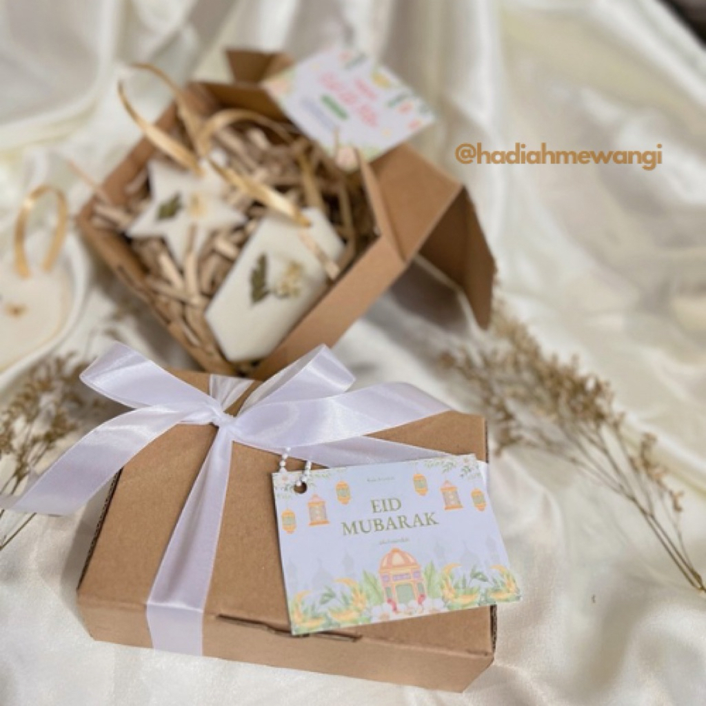 hampers parcel kado lebaran idul fitri eid mubarak scented wax sachet lilin aromaterapi pengharum ru